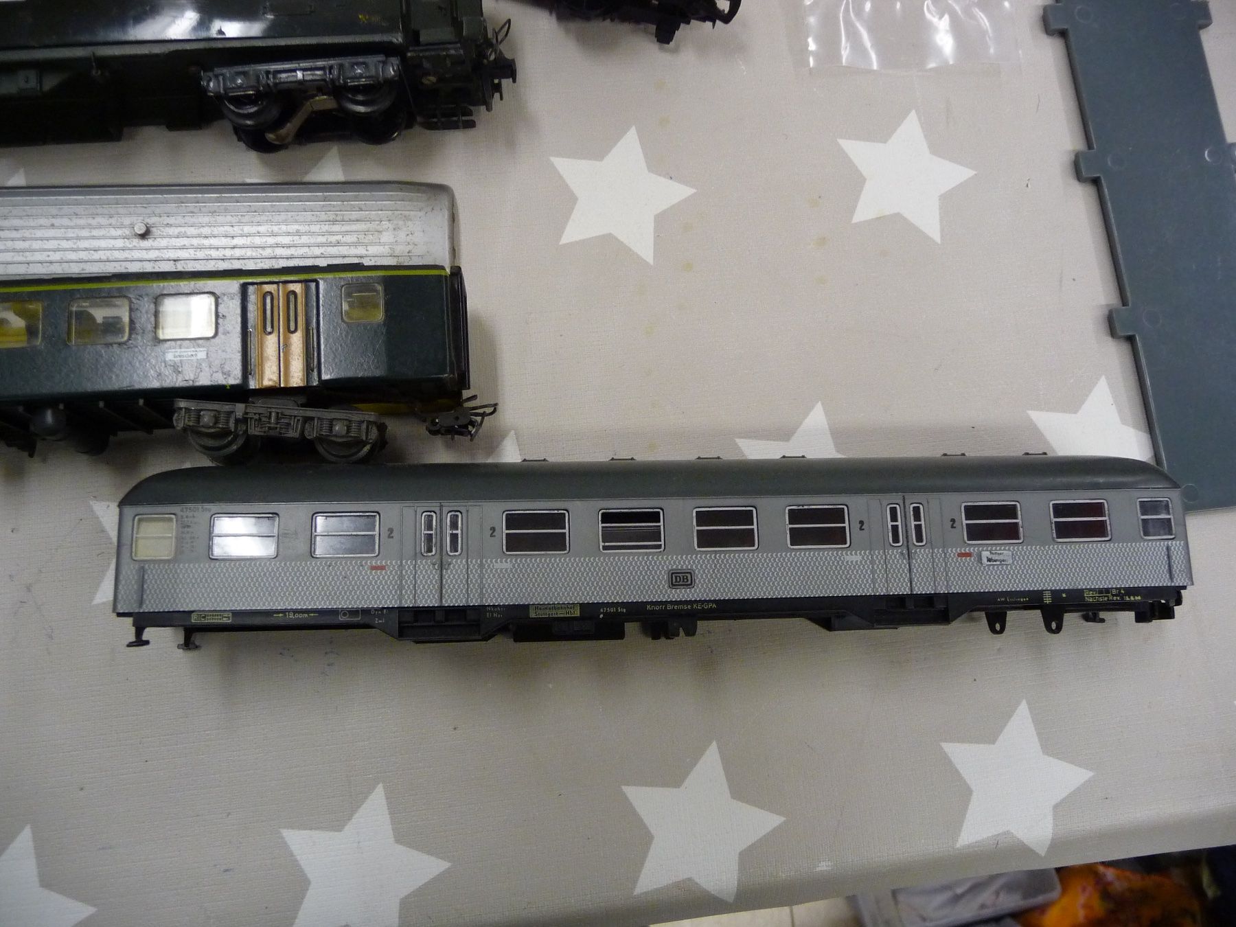 Modellini di ferrovie: Eisenbahnwagon Wagon DEFEKT – Difettoso da Rafz venduto da Powacaddy 4