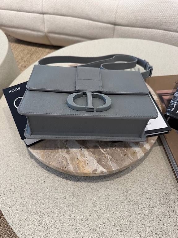 Dior Borse: DIOR MONTAIGNE TASCHE – Nuovo (secondo la descrizione) da Schwyz venduto da bofb 2