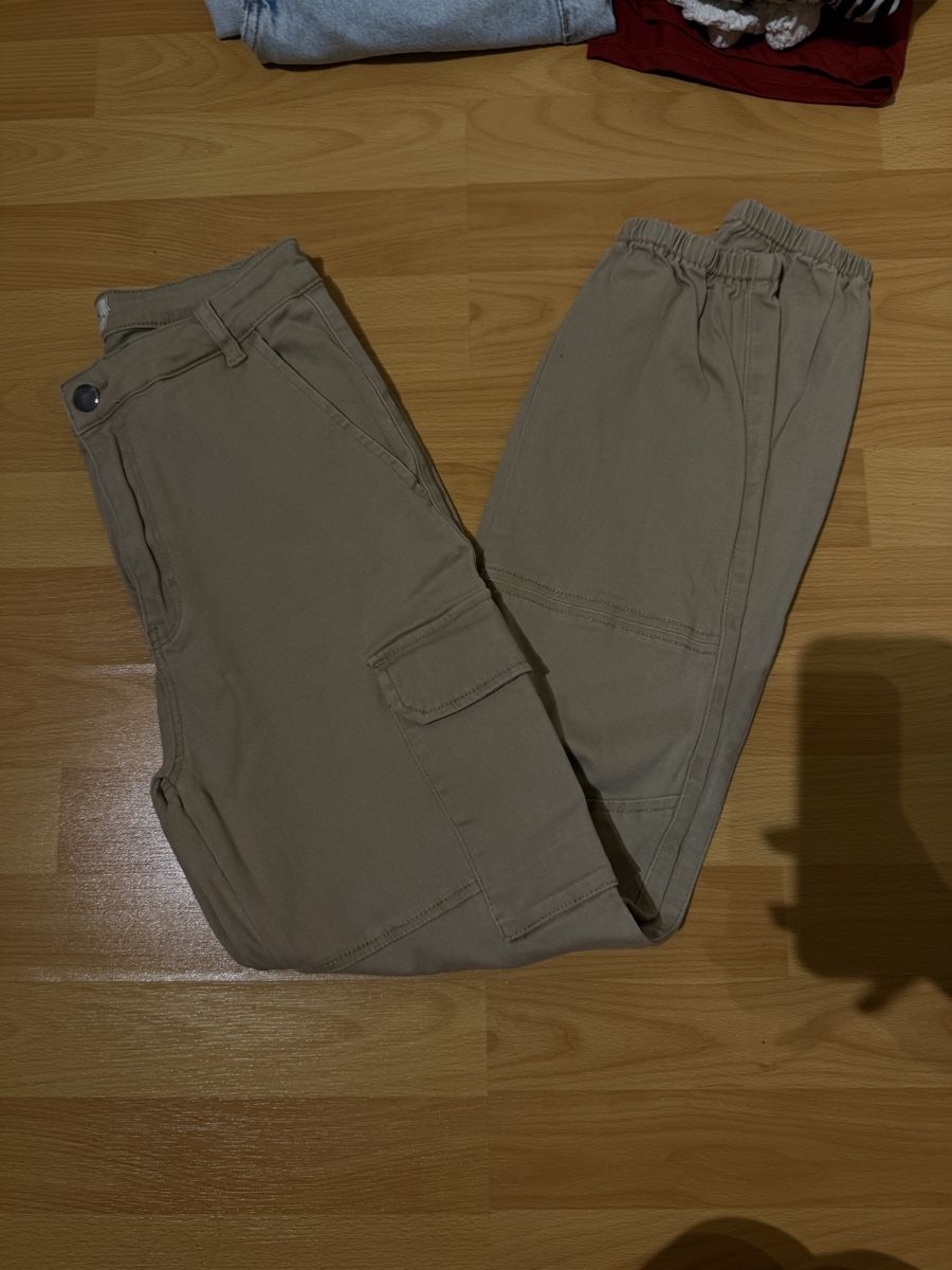 Tally Weijl Pantaloni: Pantalon cargo beige taille 36 bon état – Usato da Biel/Bienne venduto da ant_h25x