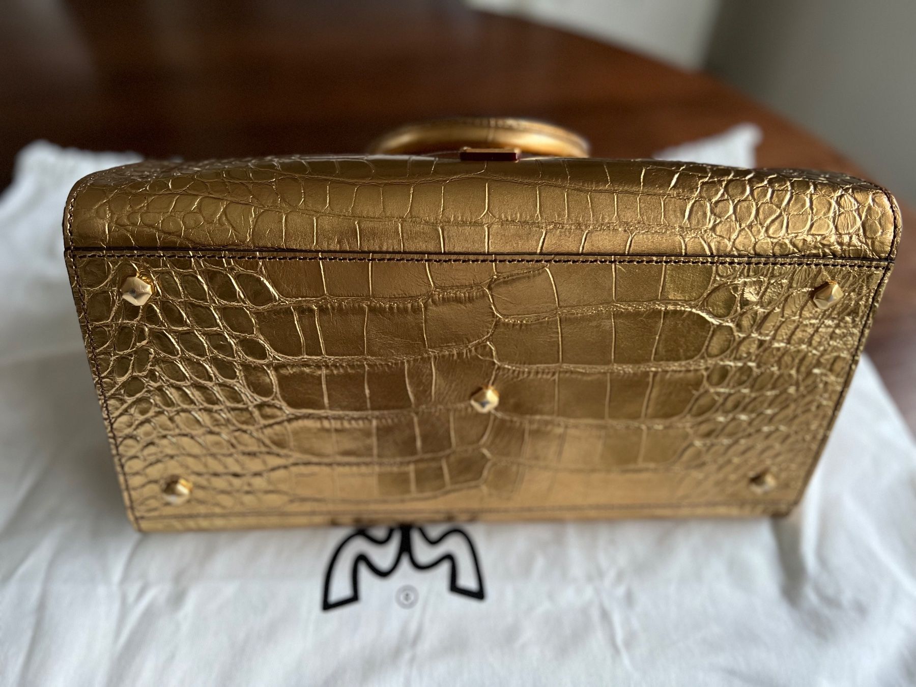 Mcm Borse da donna: MCM Handtasche, Gold, Neuwertig ein Hingucker! – Nuovo (secondo la descrizione) da Ebmatingen venduto da Mistelu 5