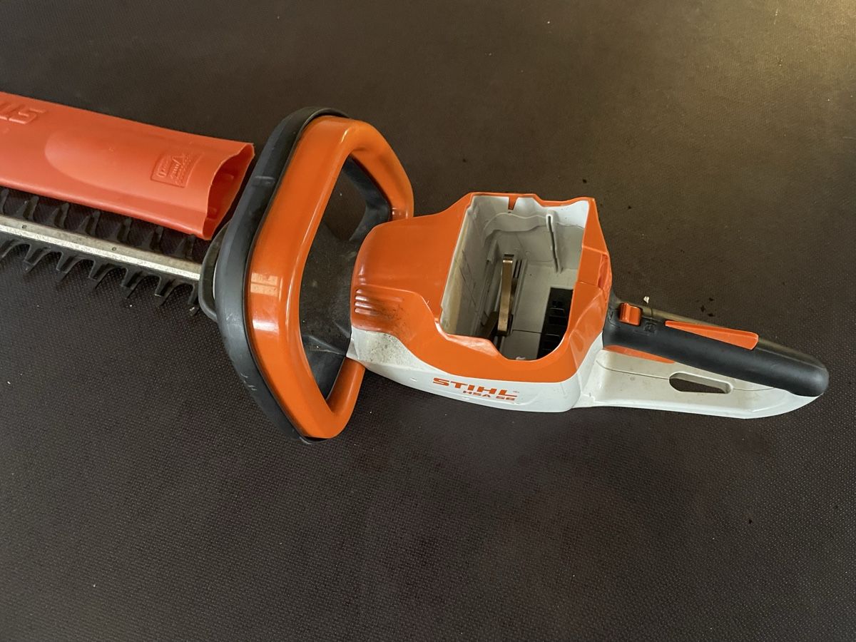Stihl Tutte le macchine: Heckenschere Stihl defekt  – Difettoso da Gipf- Oberfrick venduto da T30Zimm 1