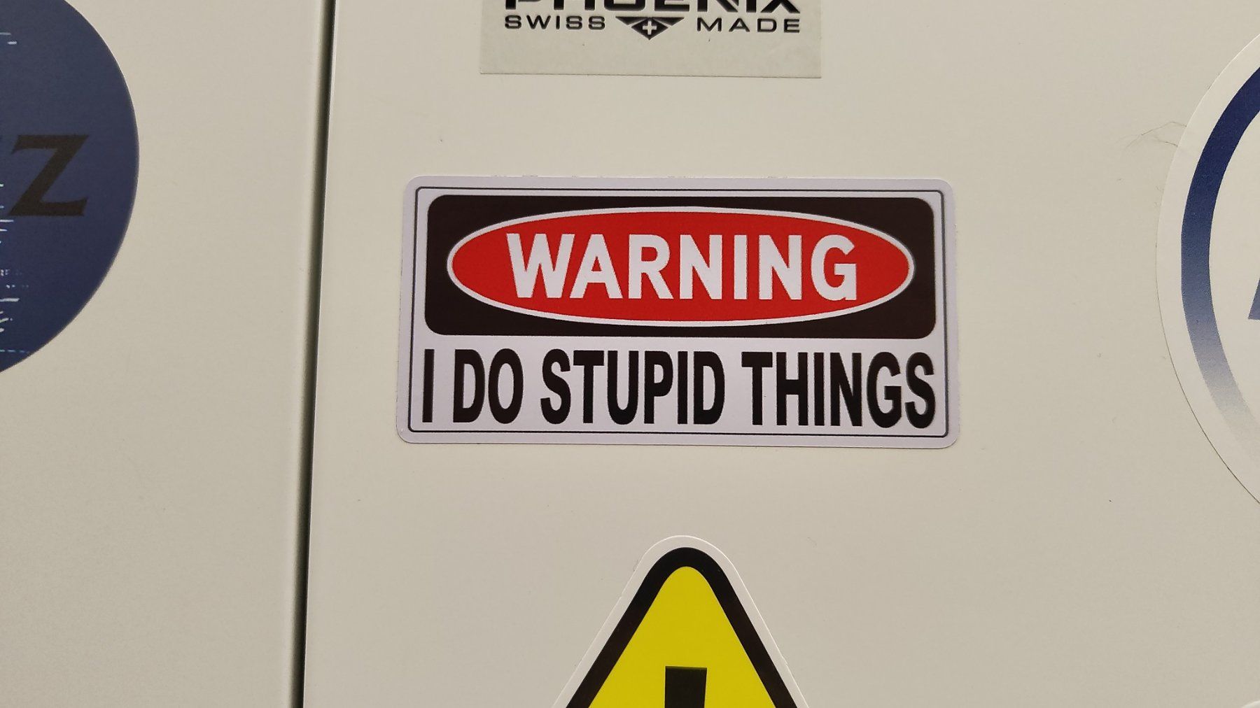 Sticker: Sticker WARNING I DO STUPID THINGS ca. 45x95mm Aufkleber – Nuovo (secondo la descrizione) da Effretikon venduto da easyjones 2