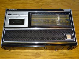 Grundig C6000 Radiorecorder   defekt