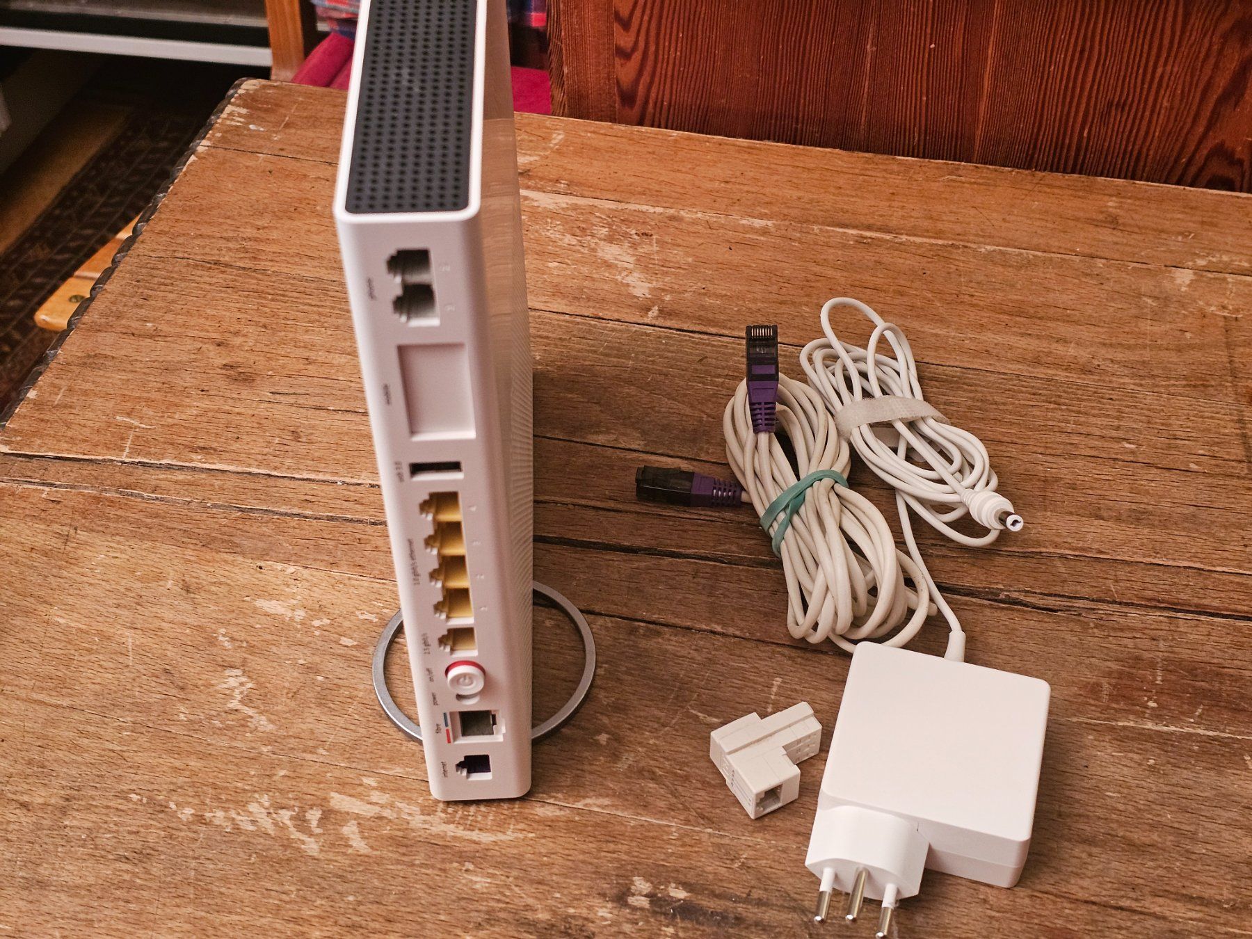 Swisscom Modem & Router: Swisscom Internet Box 3 – Usato da Monte Carasso venduto da giave