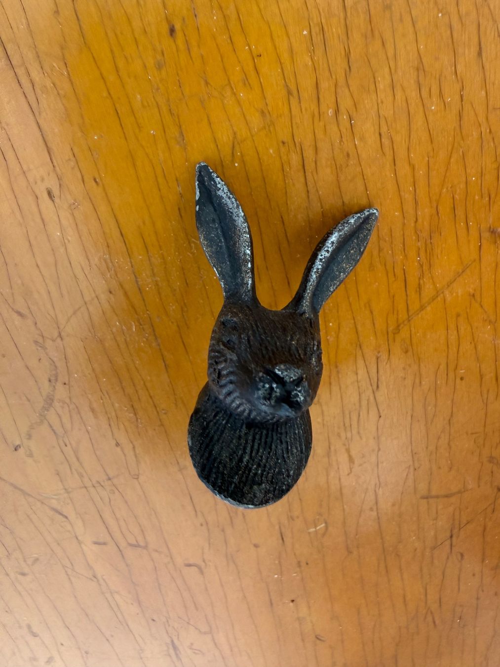 Ferramenta: Hase als Tür-/Schubladenknauf – Usato da Luzern venduto da Mamutpe