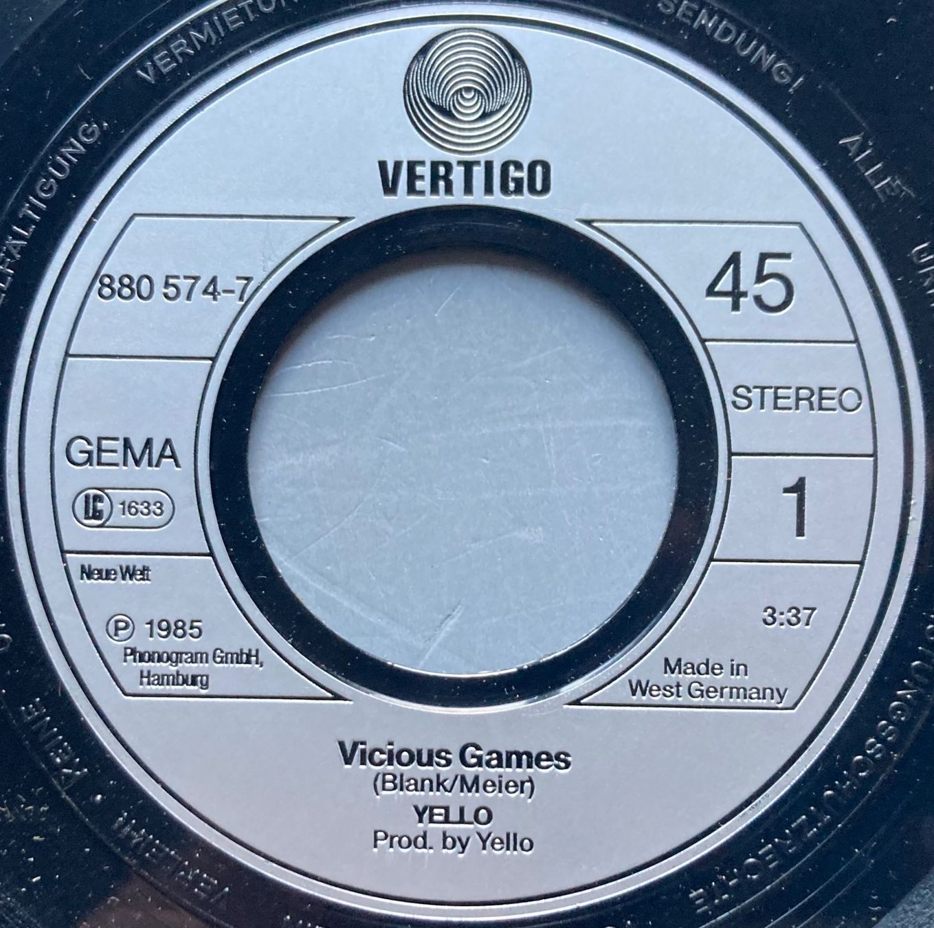 Dischi in vinile: YELLO - VICIOUS GAMES – Usato da Poliez-Pittet venduto da Newtown-Records 2