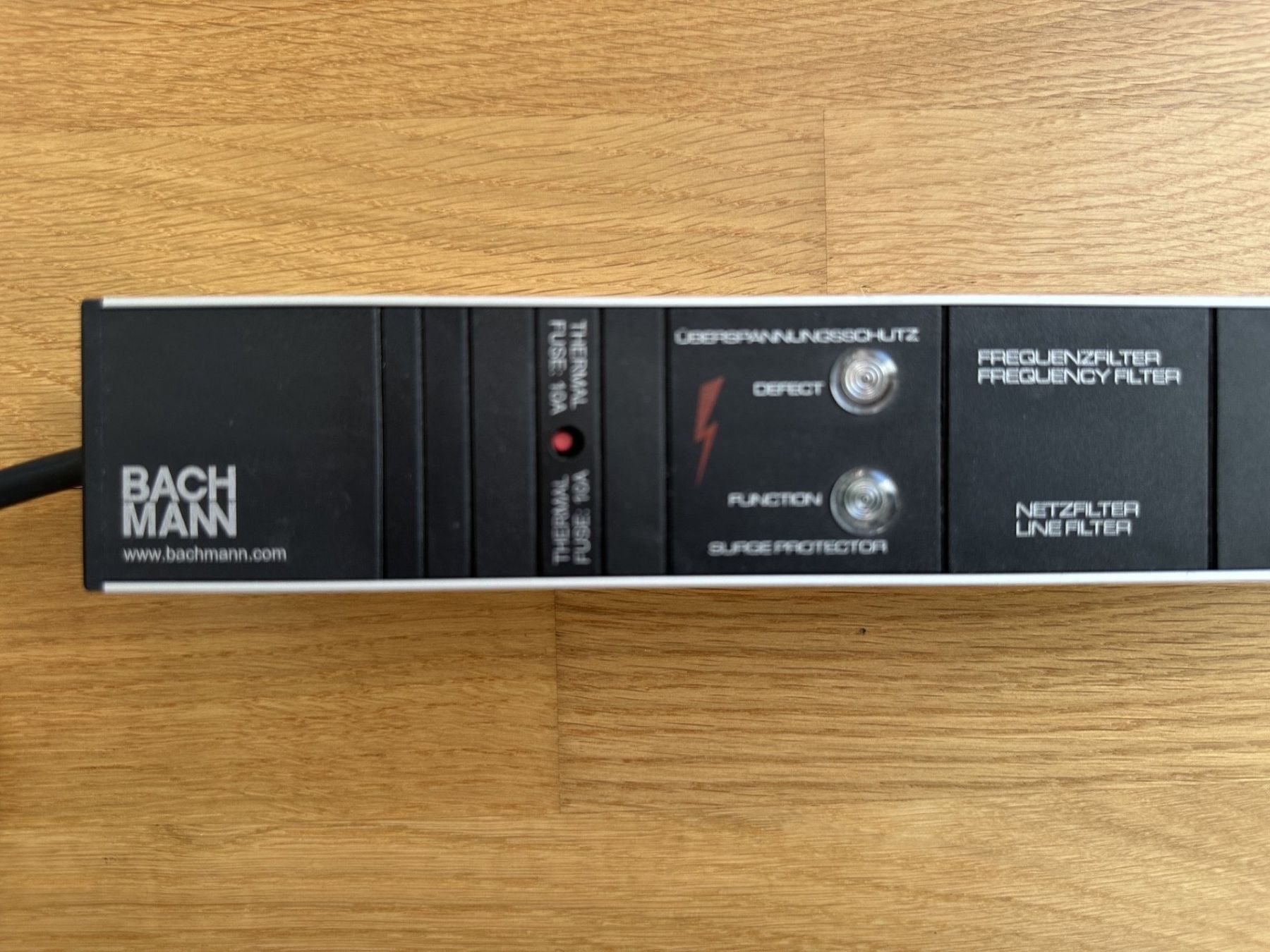 Alimentation électrique: Bachmann IT PDU Basic 1HE  5x, Typ 13, 2 m – D'occasion à Bern par BinhV77 3