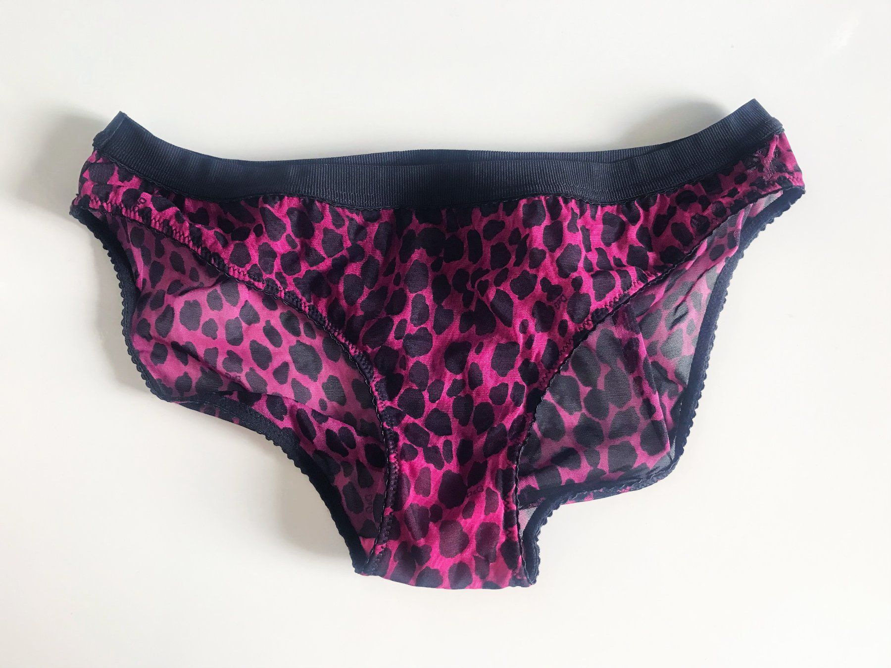 Sonstige Unterwäsche: Slip Dolce und Gabbana mit Leo Muster, Gr.S/M – Gebraucht aus Zürich von Caro55