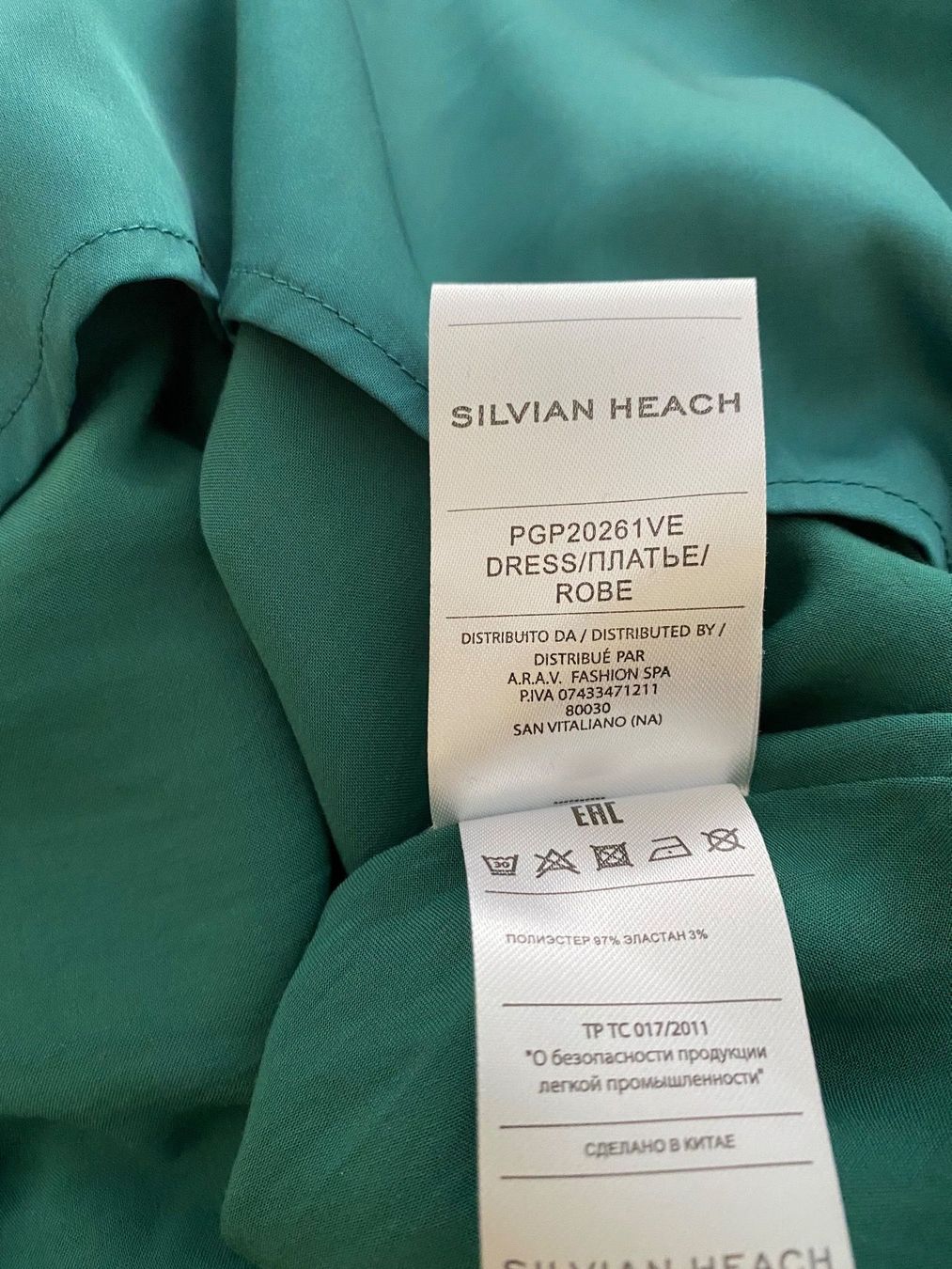 Vestiti: Satin- Kleid von Silvian Heach – Nuovo (secondo la descrizione) da Therwil venduto da Miss-Moneypenny67 6