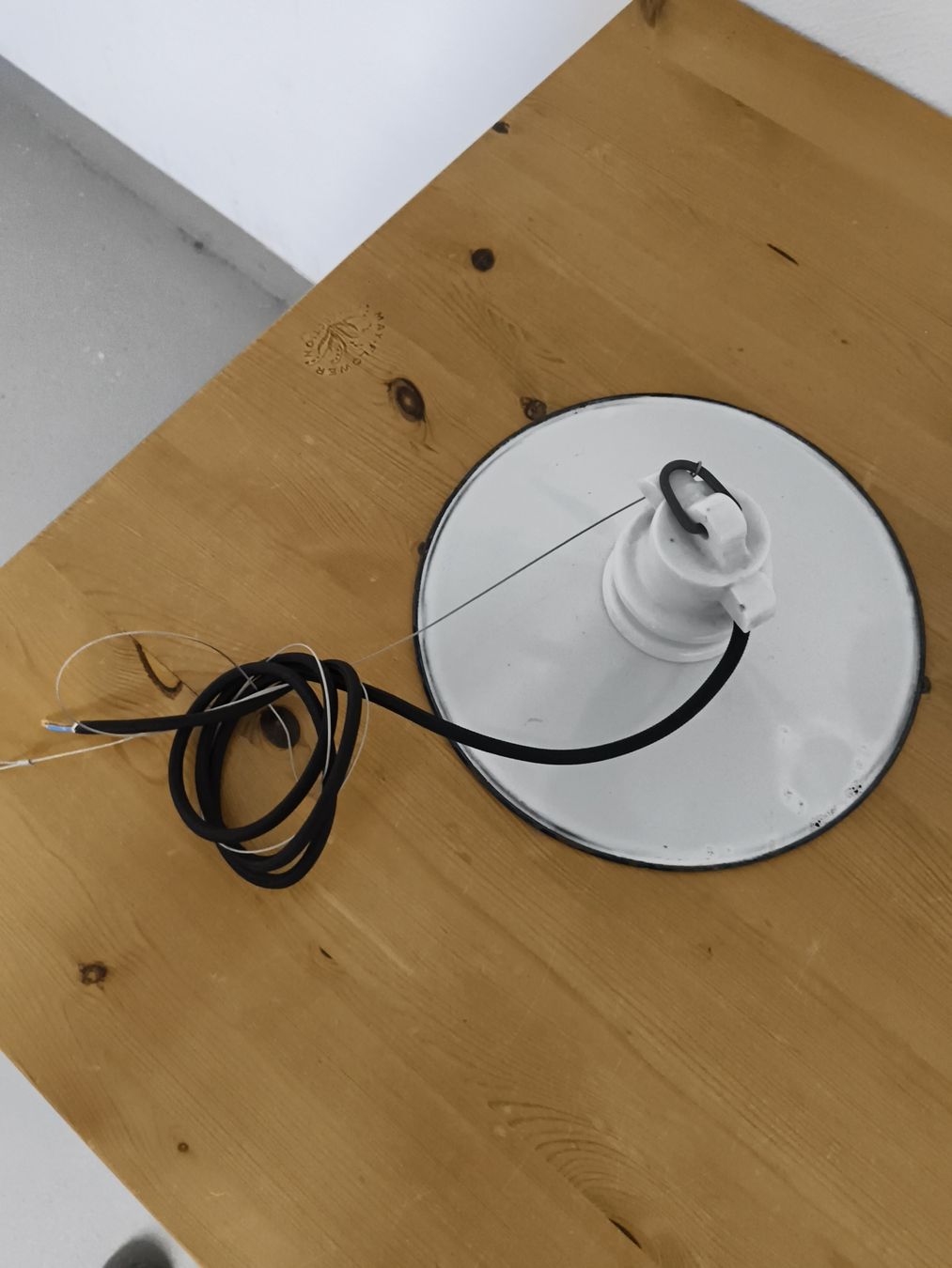 Lustres & lampes de plafonds: Neu verkabelte Stalllampe – D'occasion à Zürich par BK8000