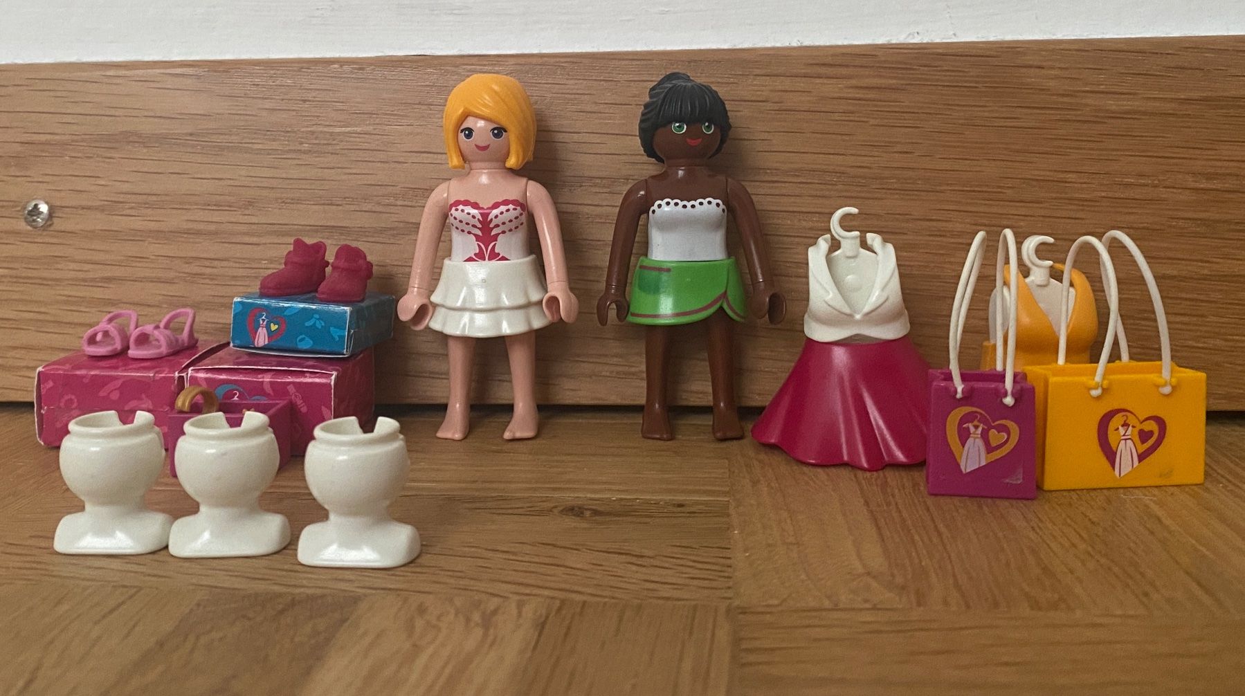 Playmobil Spielzeuge: Playmobil Figuren Set – Gebraucht aus Bern von villalobos