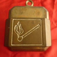 Streichholzhalter, Wanddeko mit Motiv, Messing, Antik
