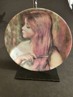 Assiette de décoration en Porcelaine de Limoges.