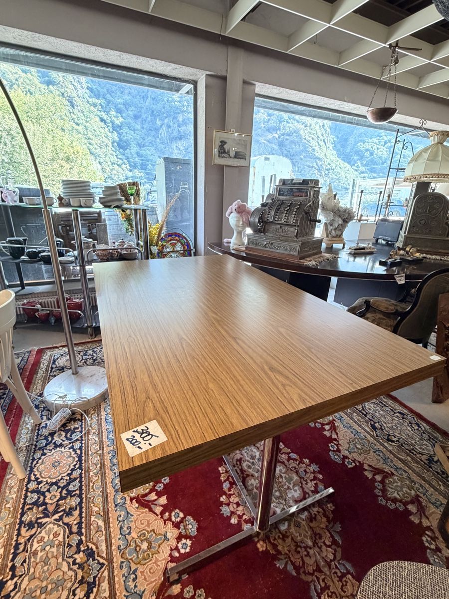 Tavoli: grande table vintage formica  – Usato da St-Maurice venduto da antikdestok 4