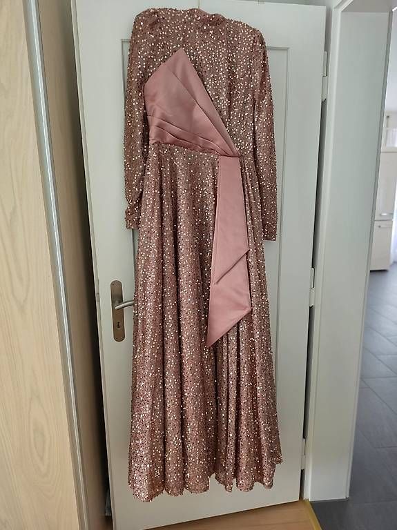 Vestiti: Partykleid lang – Usato da Wabern venduto da Marliseaus64011AA