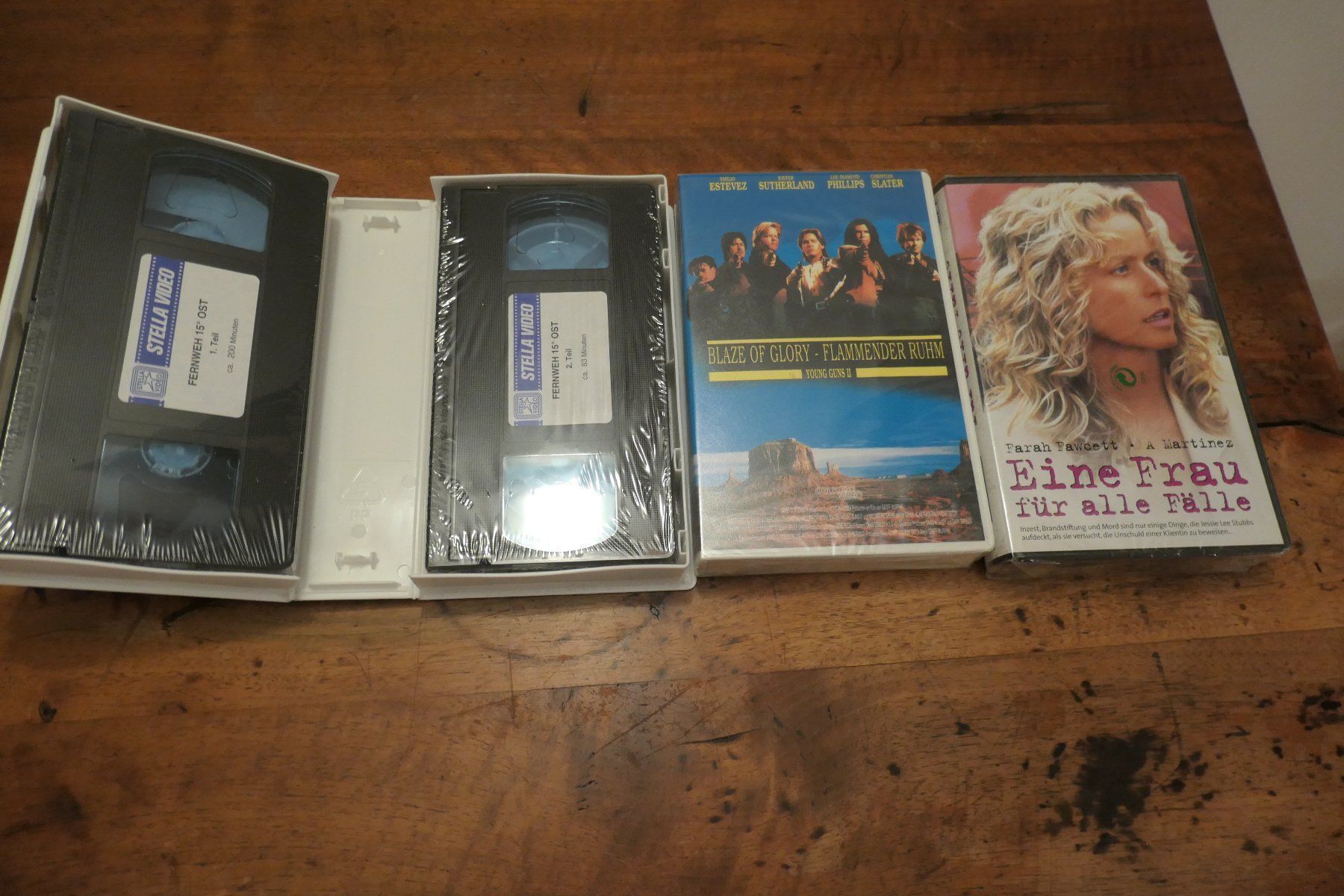Tutti i VHS: 40 Videokassetten, tls. neu – Usato da Fürstenaubruck venduto da PizBeverin2018 2