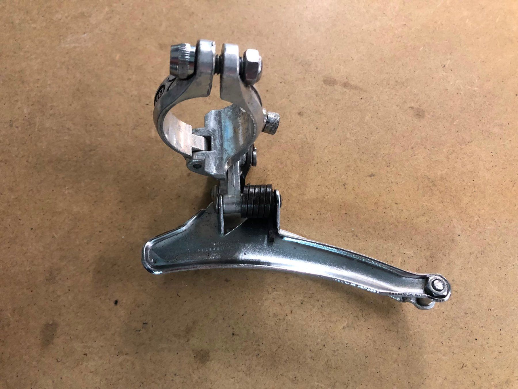 Shimano Pezzi di ricambio: Umwerfer Shimano 600EX Arabesque FD-6200 – Usato da Zürich venduto da Pat_ina 1