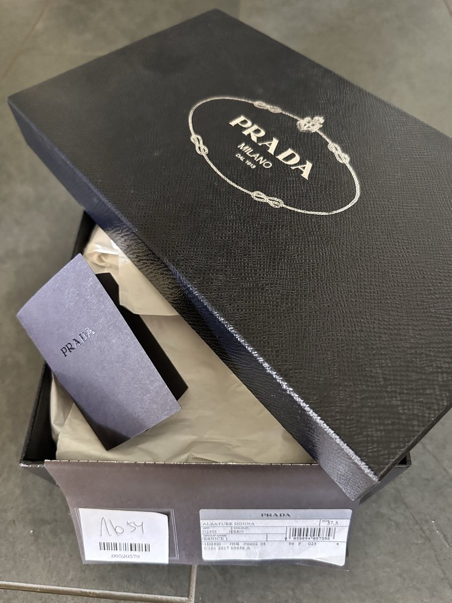 Prada Damenschuhe: PRADA Loafer Lack black Gr. 37.5 – Neu (gemäss Beschreibung) aus Liestal von bro_sh5v 9