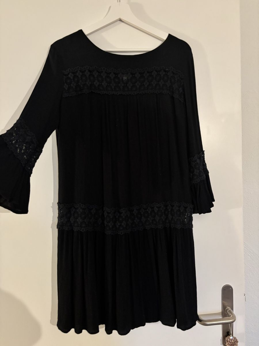 Robes: Kleid mit Spitzenborte – D'occasion à Rapperswil SG par JuViSh 1