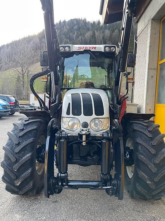 Steyr Traktoren: Traktor Steyr 4095 Kompakt – Gebraucht aus Flühli LU von JeMa-Tech 4