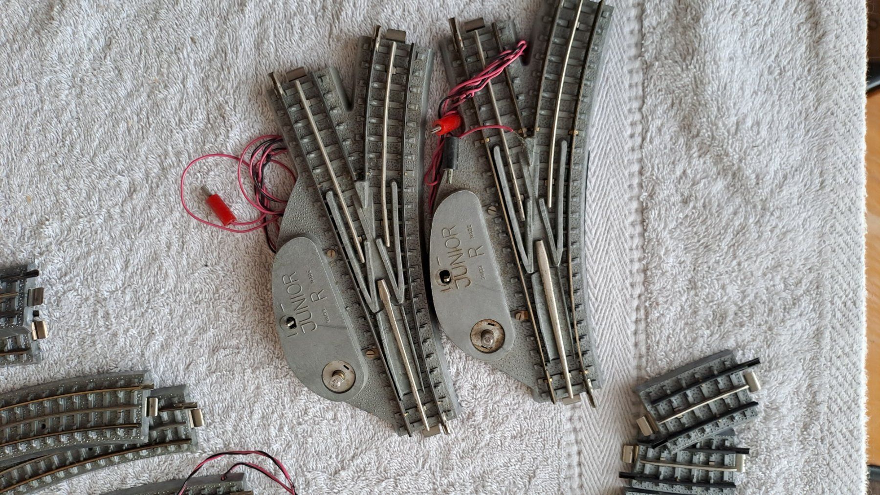 Modelleisenbahnen: Junior Schienen / 2 Weichen / 8 – Gebraucht aus Winterthur von Riebeli333 5