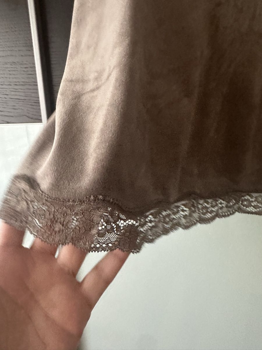 Hunkemöller Negligees & Pigiami: Pyjama Set Samt mit Spitze Taupe Gr. 40 – Nuovo (secondo la descrizione) da Altendorf venduto da Eastwick4 3