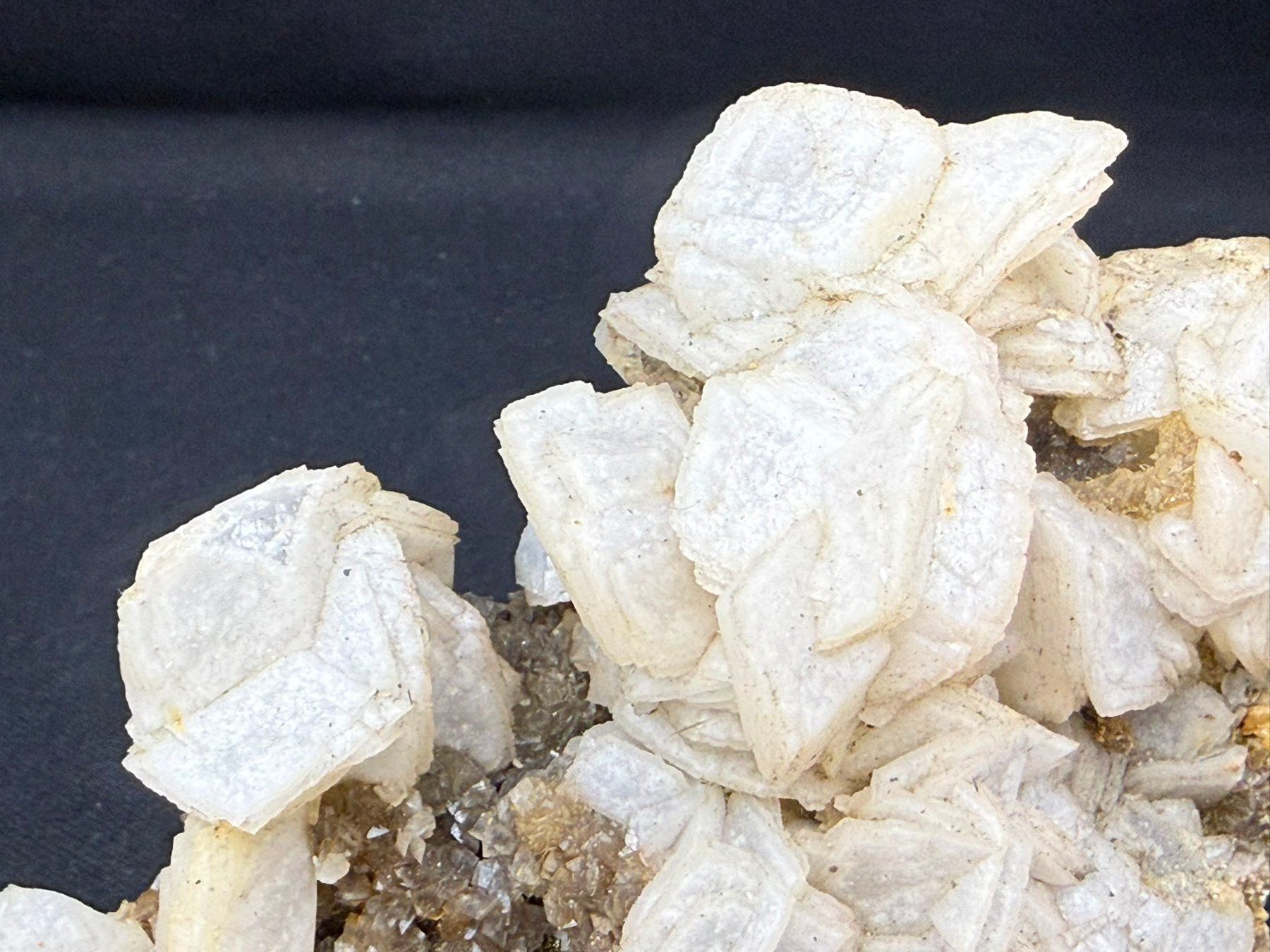 Minerali & Pietre curative: Multigenerationen Calcit – Usato da Schinznach Bad venduto da Demerald 7