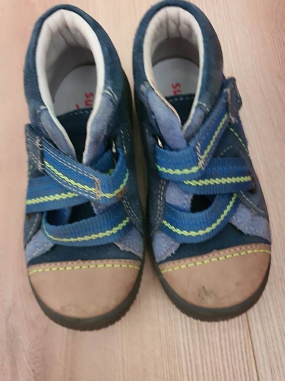 Schuhe für Jungen: Halbschuh – Gebraucht aus Waltenschwil von ginola_23