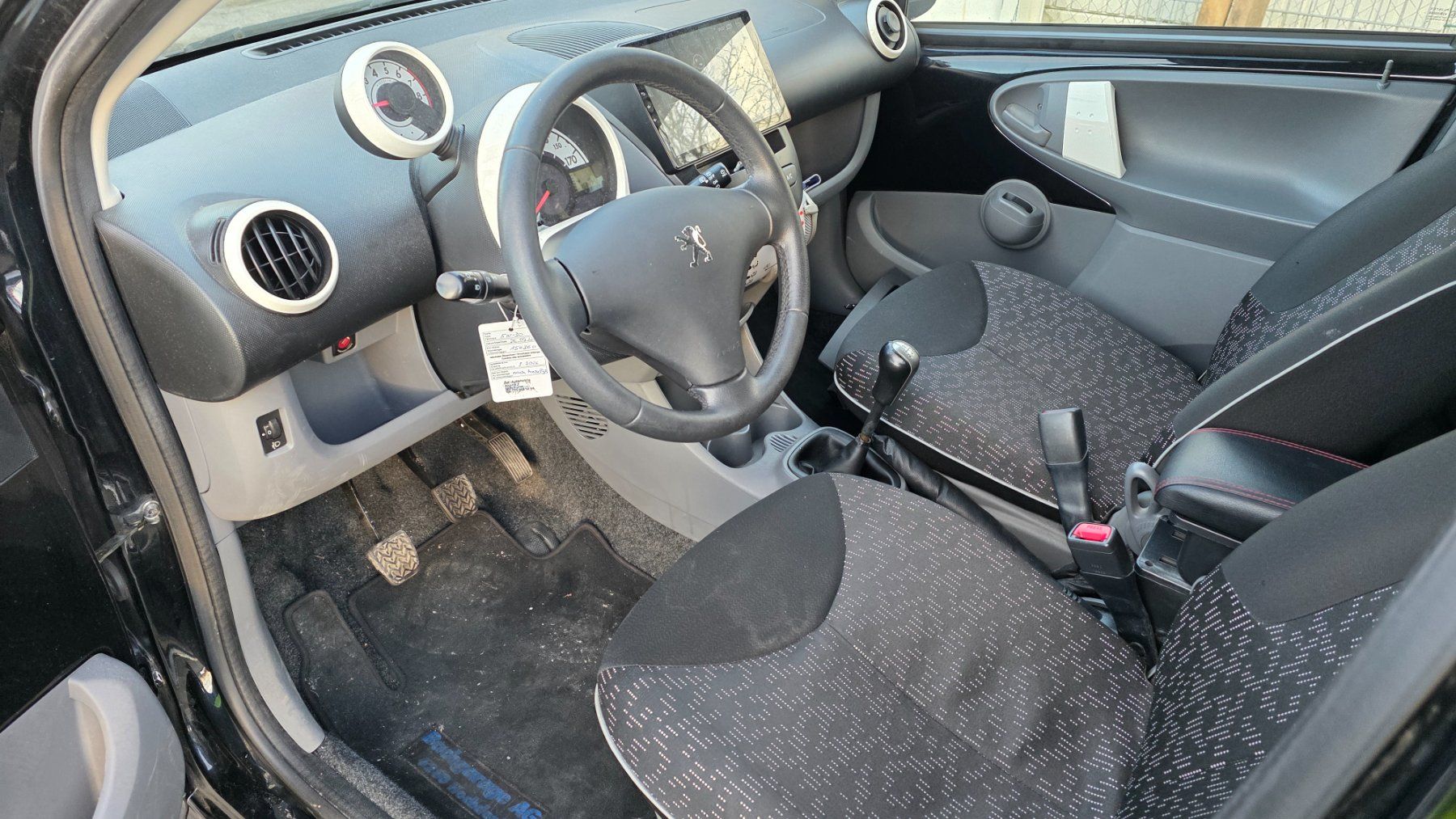 Peugeot Automobili: Peugeot 107 Swiss edition – Usato da Arbon venduto da Tropxe. 6