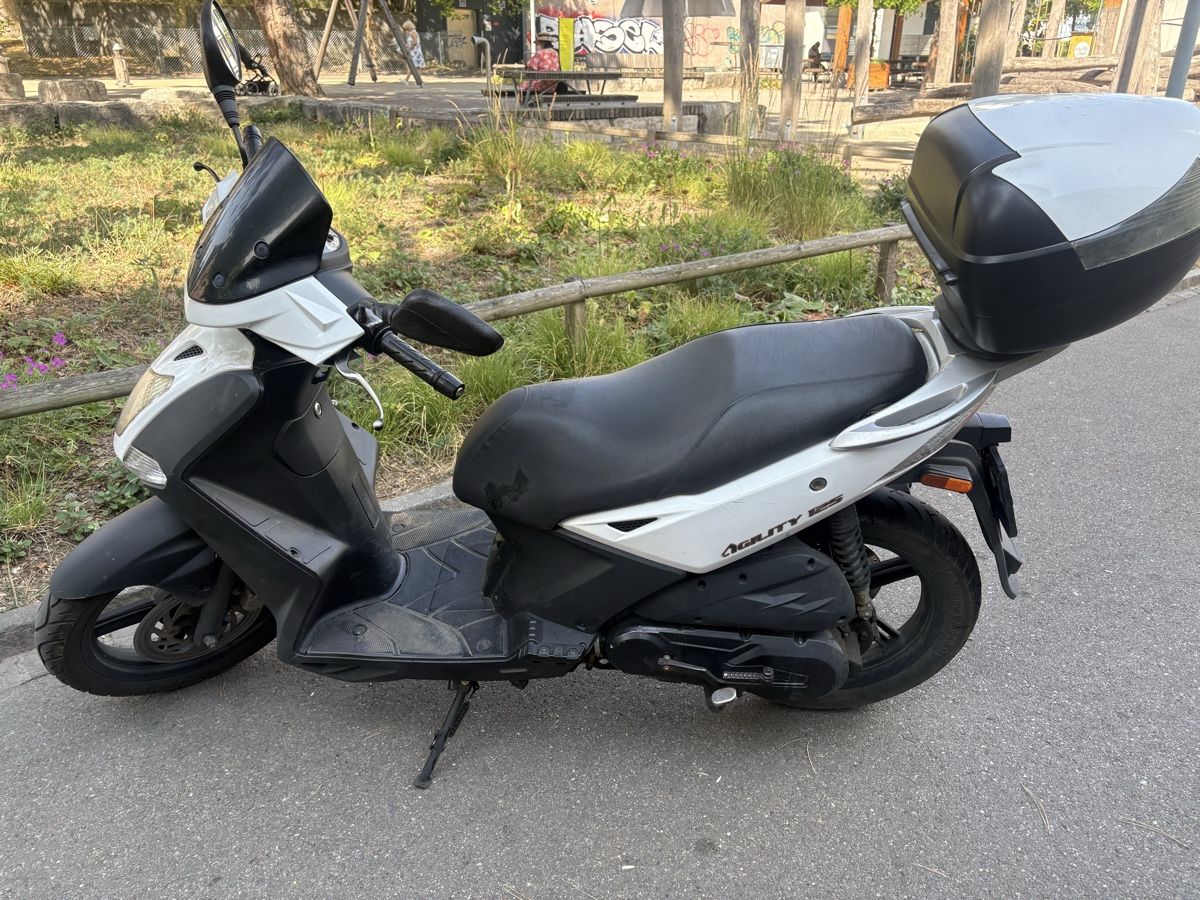 Kymco Scooters: Kymco Agility 125 – D'occasion à Basel par Rikardo_1979 1