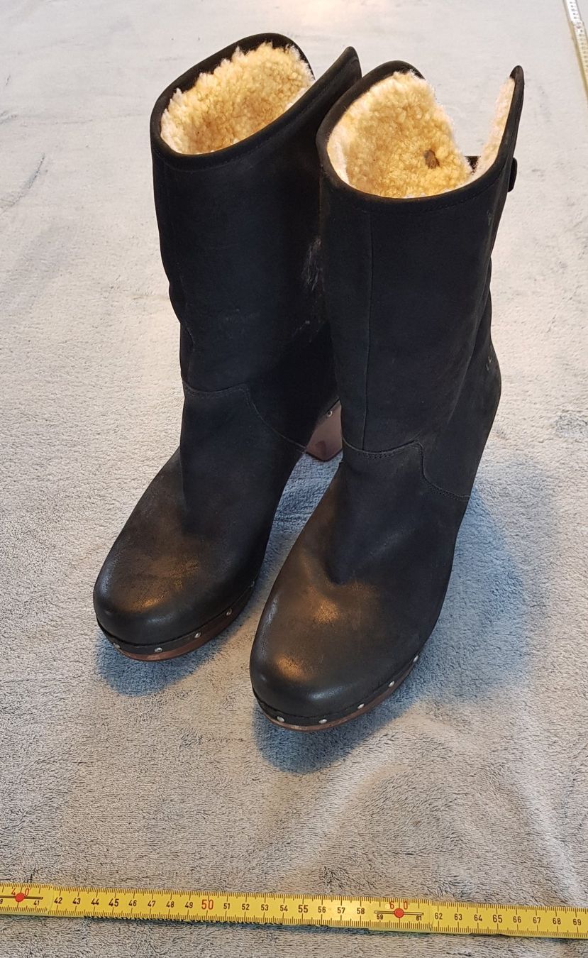 Damenschuhe: Ugg Boots - Lynnea - schwarz 41 – Gebraucht aus Schlatt TG von Pfusi3