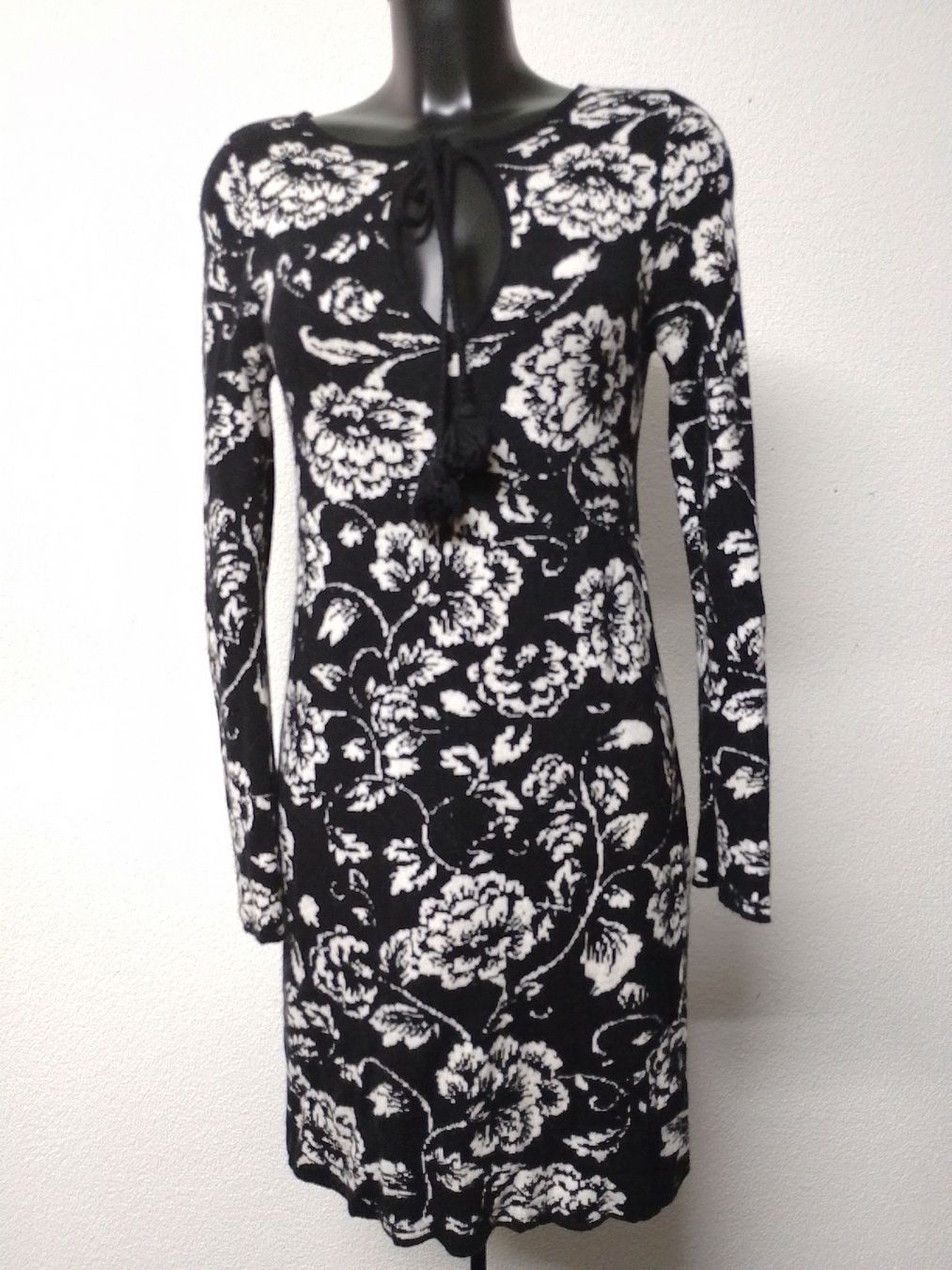 Twinset Vestiti: TWINSET Strickkleid – Usato da Luzern venduto da GoSecond 1