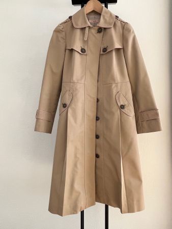 ILC Damen Trenchcoat mit unsichtbaren Knöpfen - Größe S