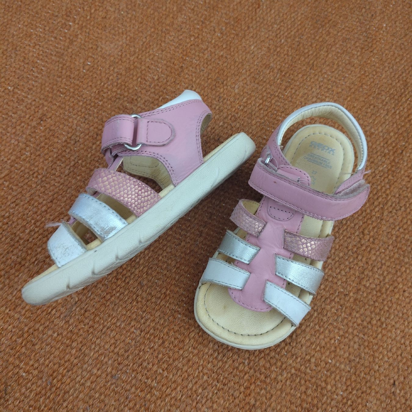 Geox Chaussures filles: Leder - Sandalen Geox Gr.27 – D'occasion à Genève par Lenawi 1
