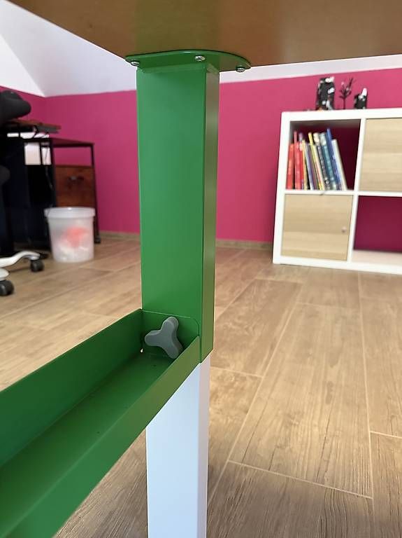 Tables: Kindertisch – D'occasion à Gibswil par mel_x5qv 2