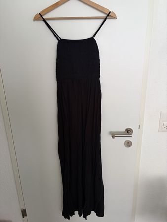 Sommerkleid schwarz mit Spaghettiträgern in gutem Zustand