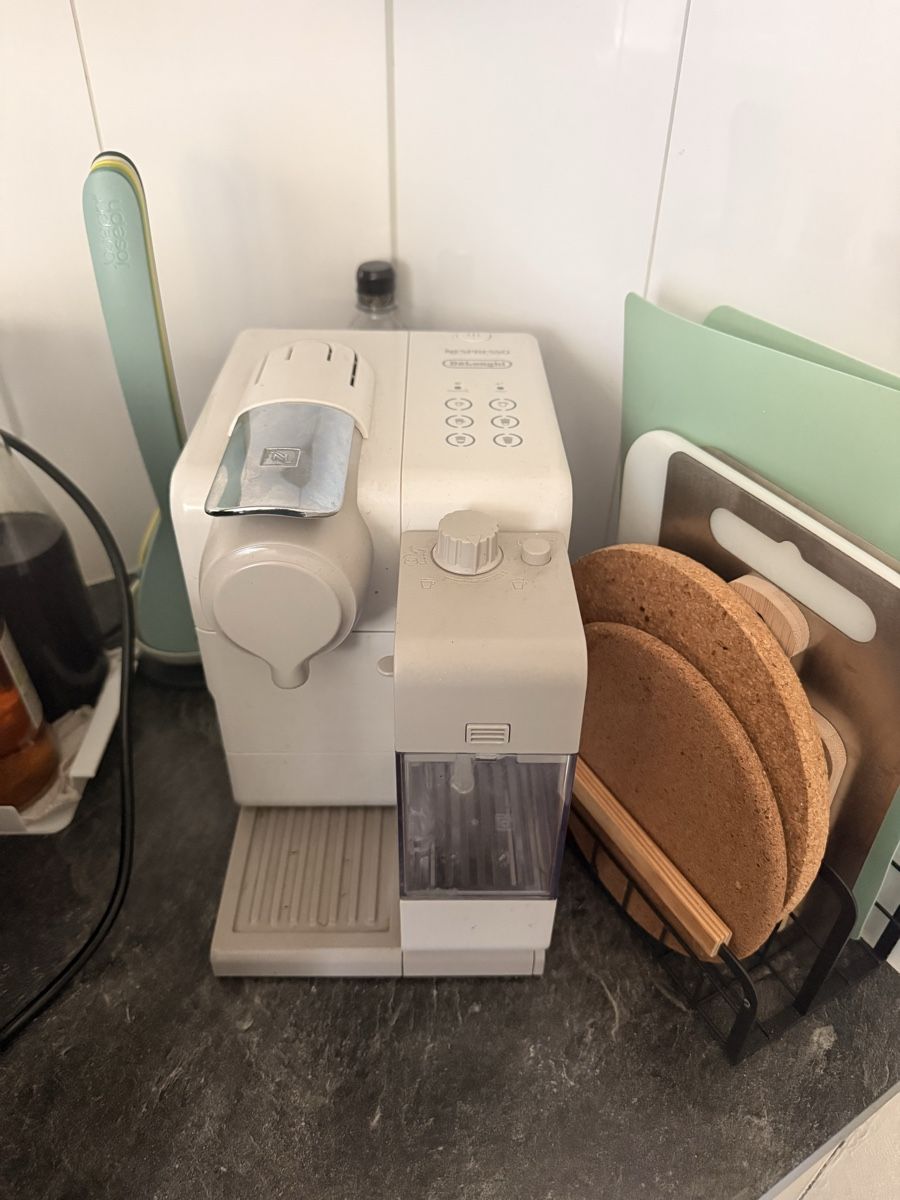 Nespresso Macchine per caffè & Macchine per espresso: Nespresso coffee machine – Usato da Dübendorf venduto da bey_kx6n 2