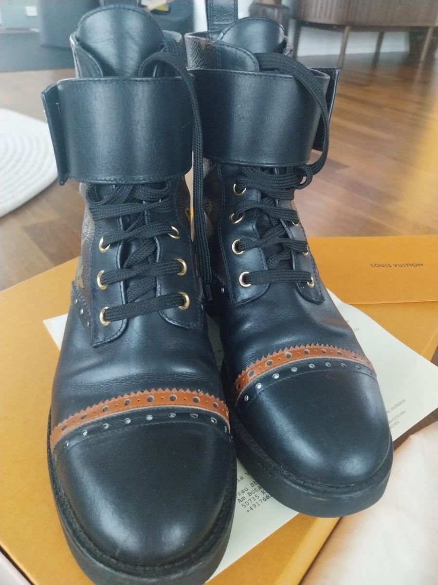 Louis Vuitton Damenschuhe: Louis Vuitton Stiefel Grösse 37 - Ranger Boots – Gebraucht aus Wangen SZ von Salim10 5