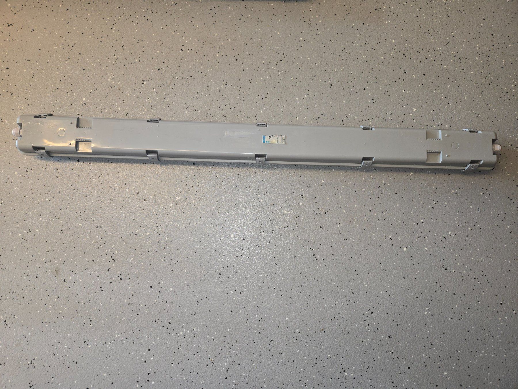 Lampade: 4 Stk. Aussenlampen – Usato da Brunnen venduto da the-swissman 2