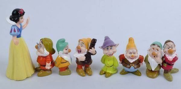 Statuette: Schneewittchen Figuren Set bestehend aus 8 Teilen. – Nuovo e nell'imballaggio originale da Gurmels venduto da Swisspod 1
