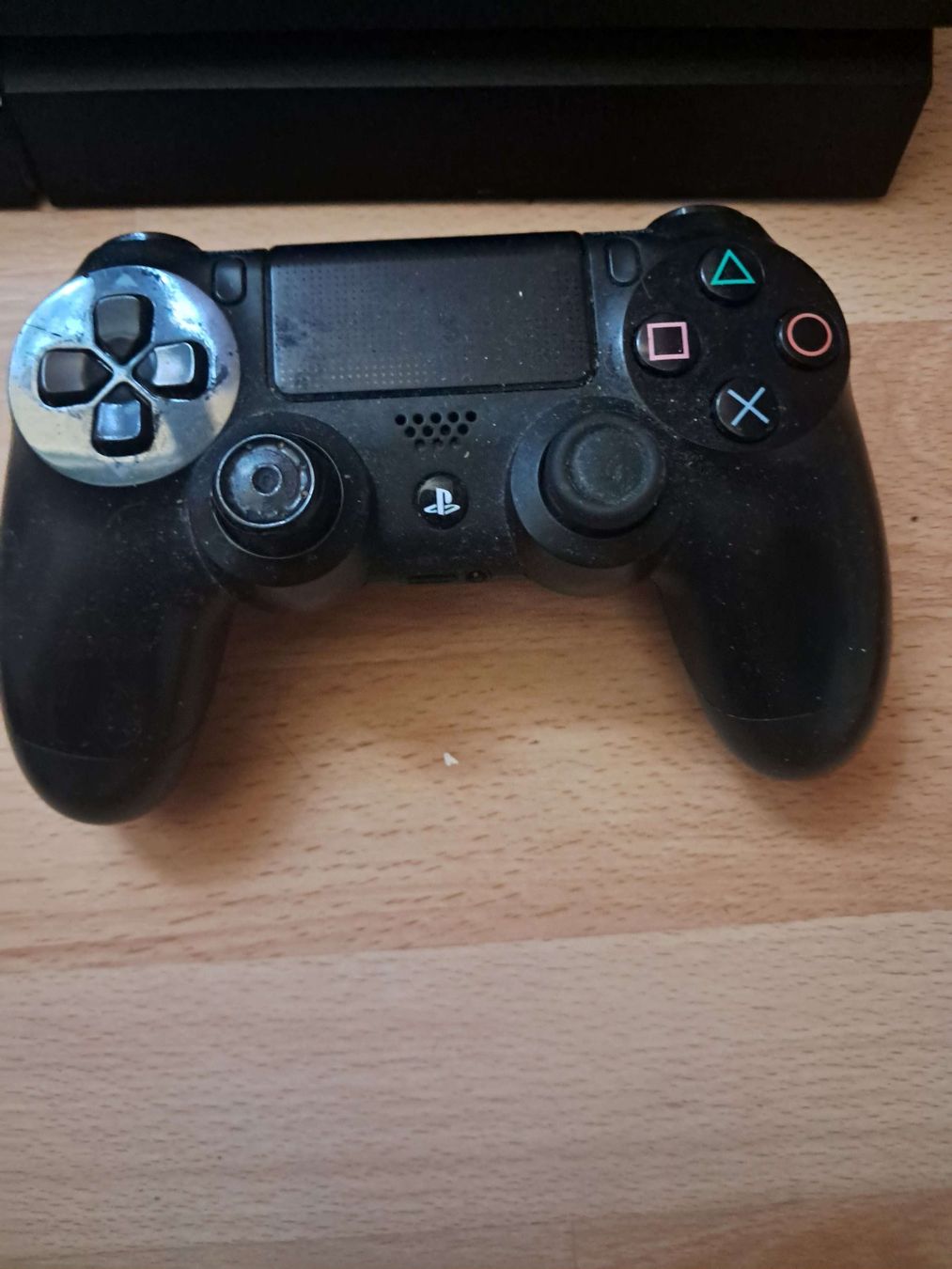 Sony Konsolen: PS4 + Controller (Top Zustand) – Gebraucht aus Adliswil von Foolonthehill 2