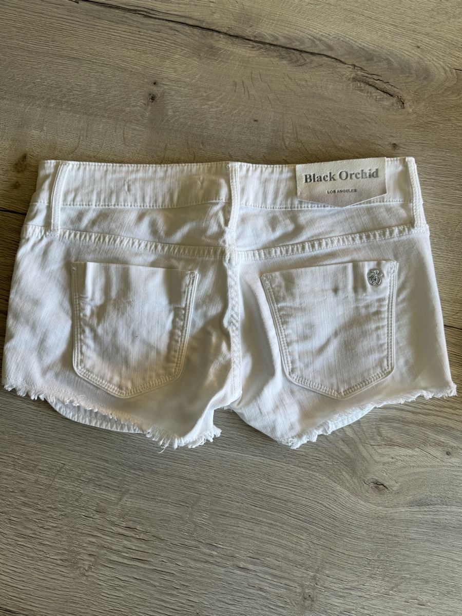 Jeans: Short blanc denim original – Neu (gemäss Beschreibung) aus Blonay von Celuna 2