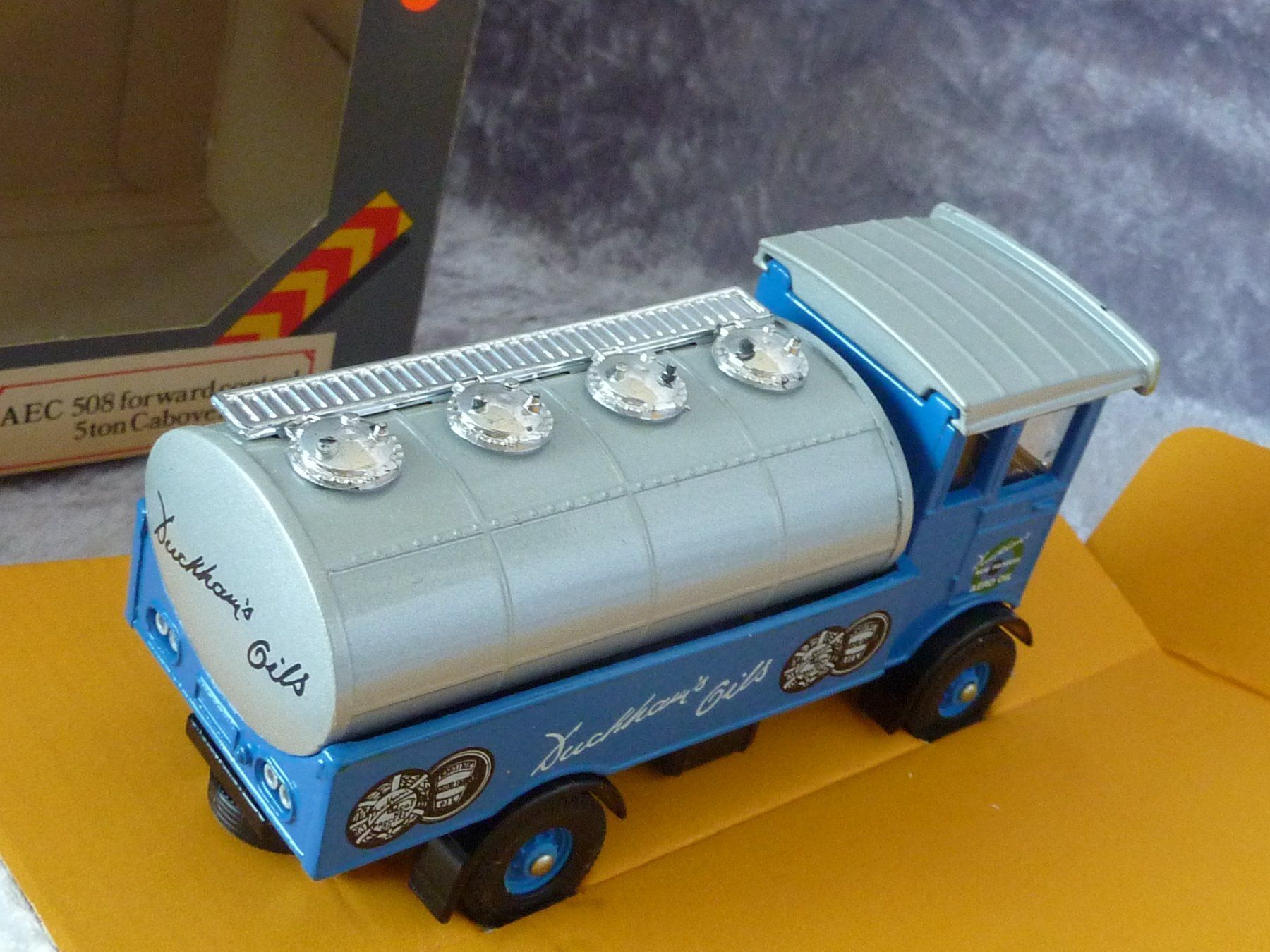 Corgi Toys Modellini d'auto: AEC 508 Forward Control 5ton Cabover – Nuovo e nell'imballaggio originale da Dürrenäsch venduto da modellautos4you 4