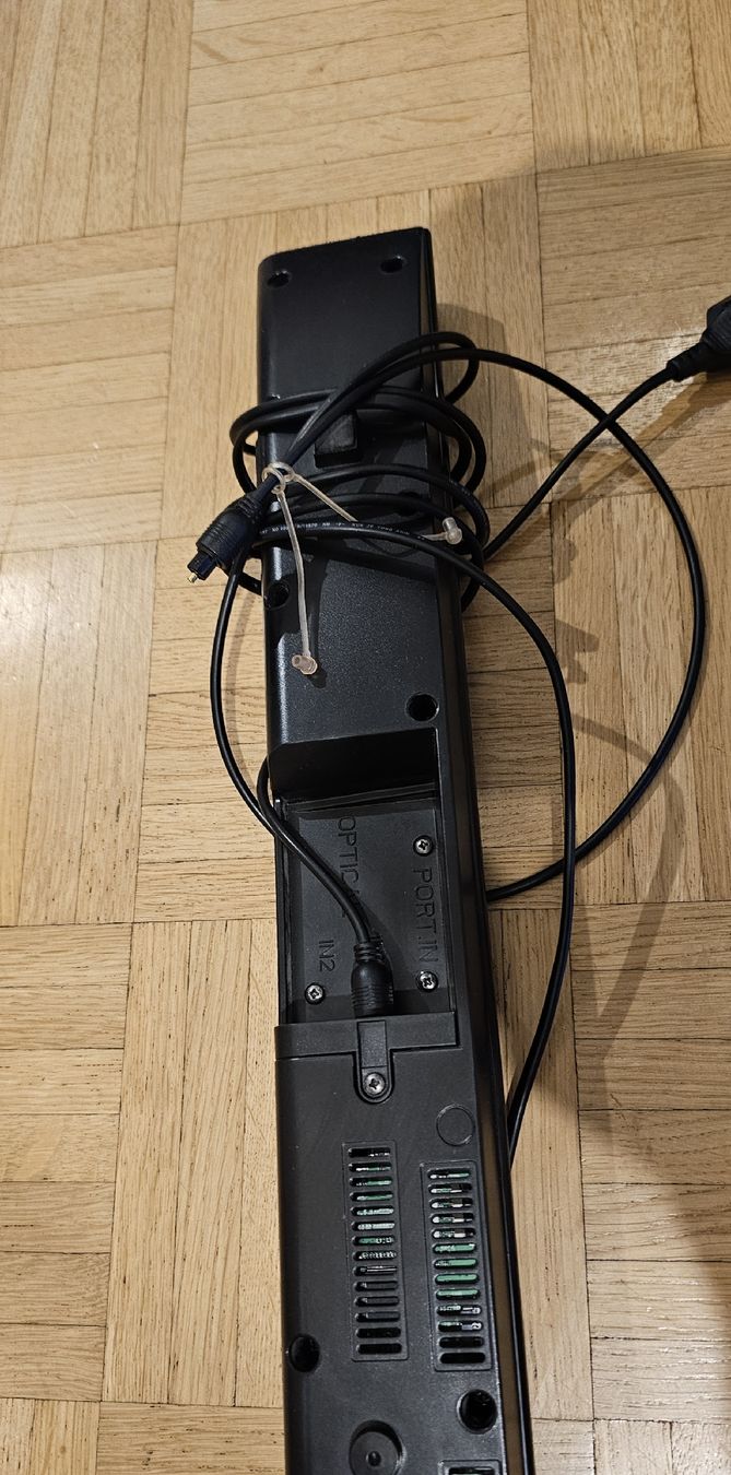 LG Home Cinema: Barre de son LG Bluetooth & USB – Usato da Genève venduto da Fresko01 2