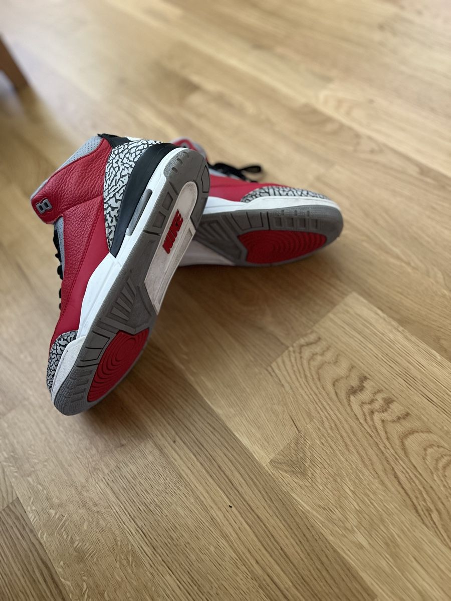 Jordan Scarpe da uomo: Air Jordan 3 Retro "Red Cement/Unite" – Usato da Fehraltorf venduto da Ashbperk 2