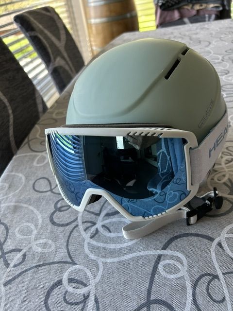 Skis: Casque de ski Celstus et masque Head vert et blanc – Gebraucht aus Saxon von Nzo 2