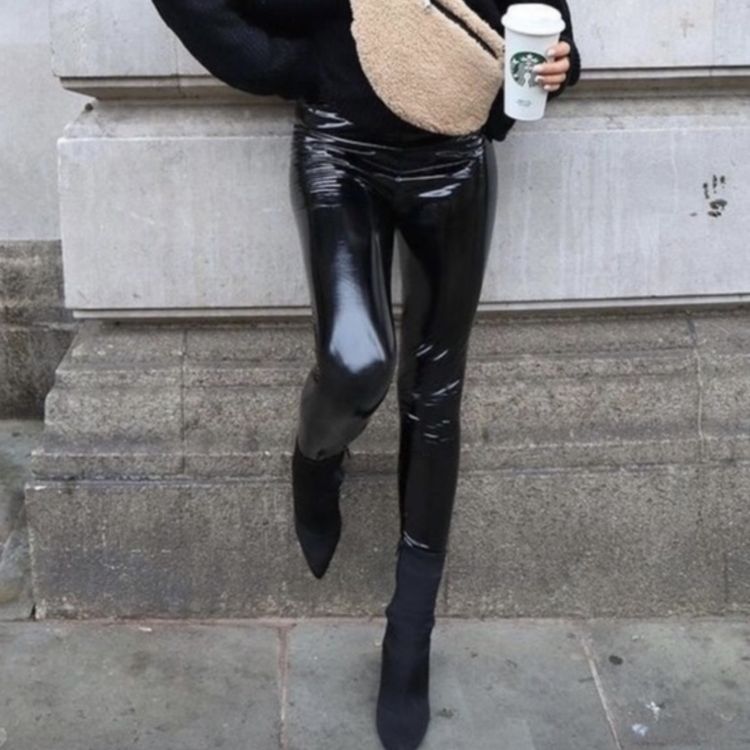 Latex on sale leggings zara