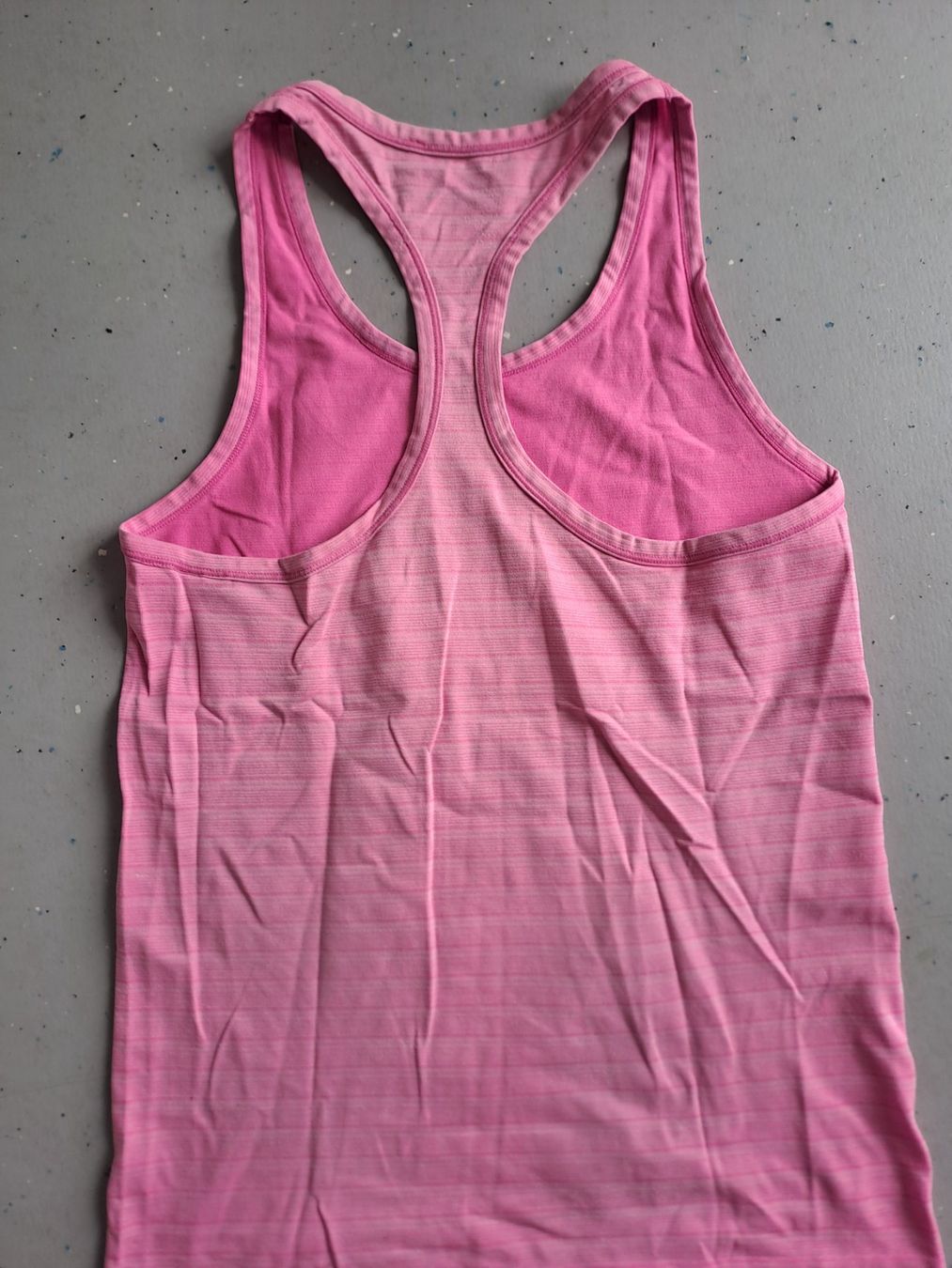 T-Shirts: Sportshirt even&odd Gr. M/L – Gebraucht aus Münchenbuchsee von lanereal 1