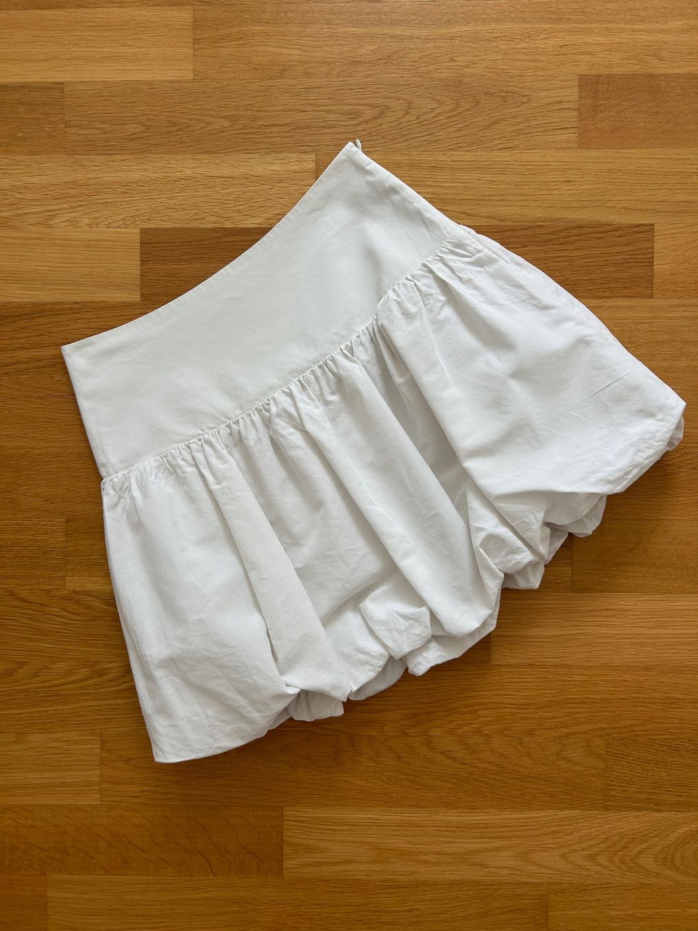 Arket Röcke: ARKET Balloon Mini Skirt – Gebraucht aus Zürich von _nathalie_