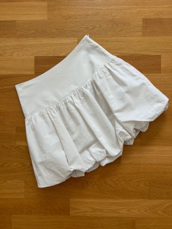ARKET Balloon Mini Skirt